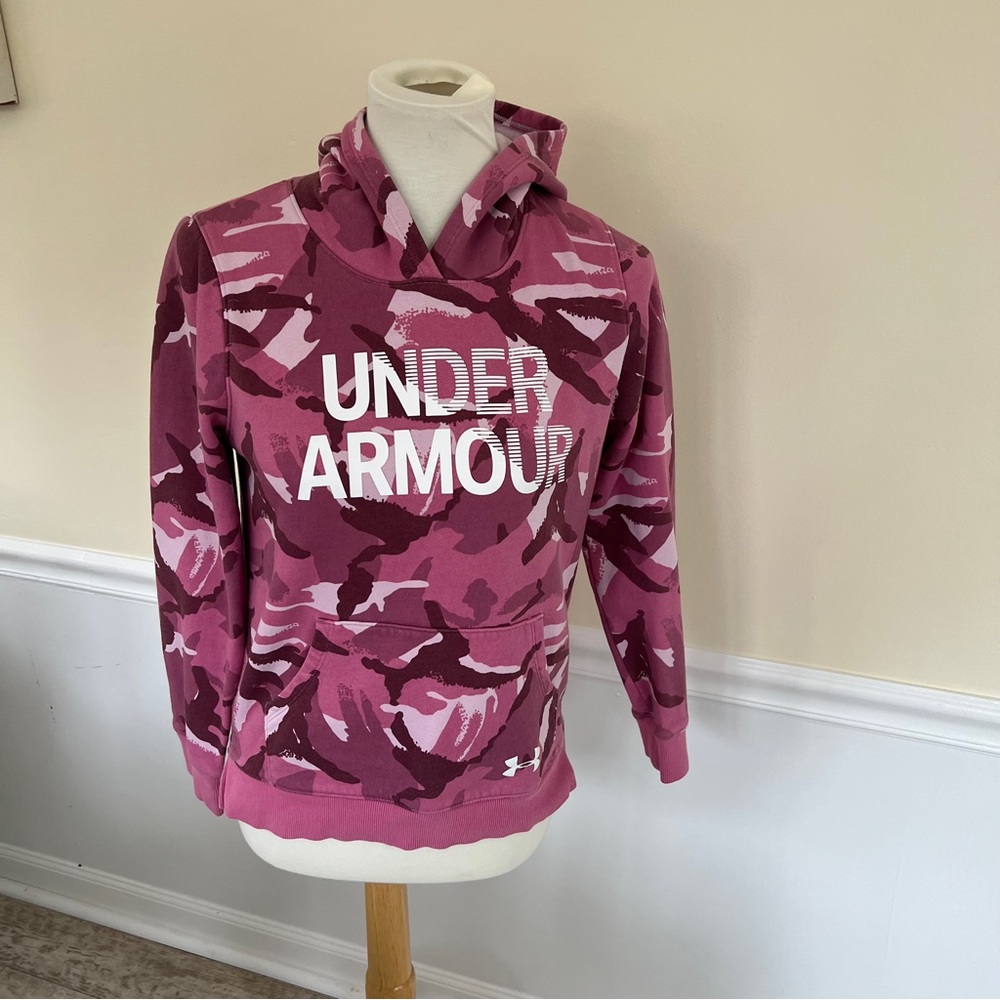 Under Armour Pink Camo Hoodie size YXL (youth extra large)